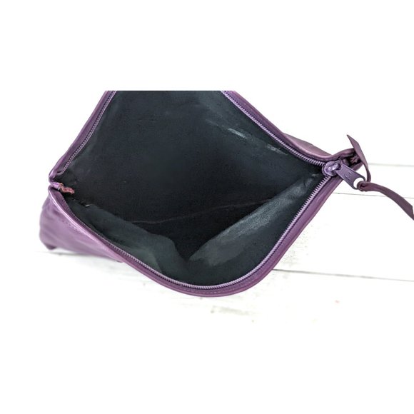 Vintage purple leather clutch hand bag purse - Picture 6 of 6